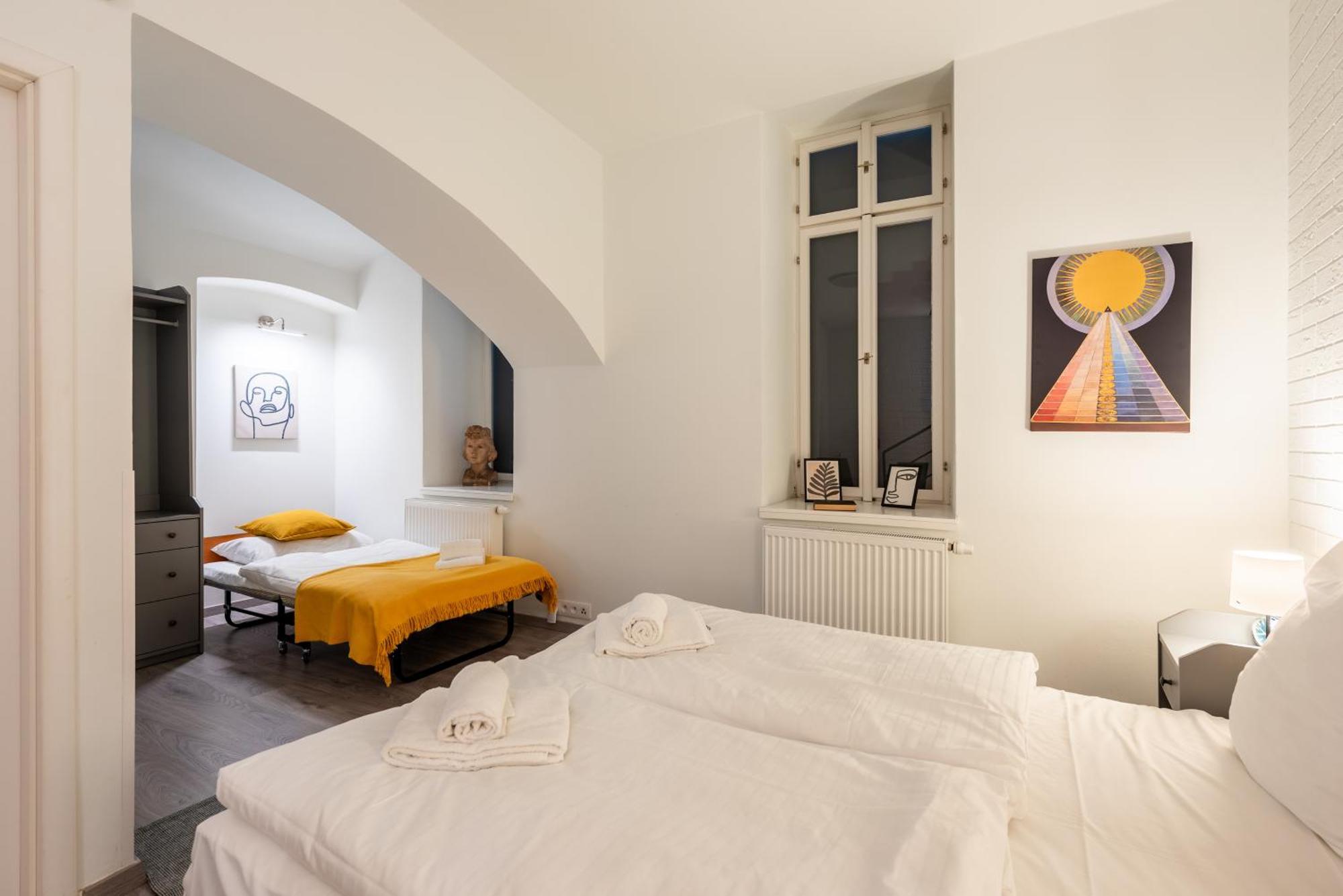Eclectic And Design Duplex In Praga