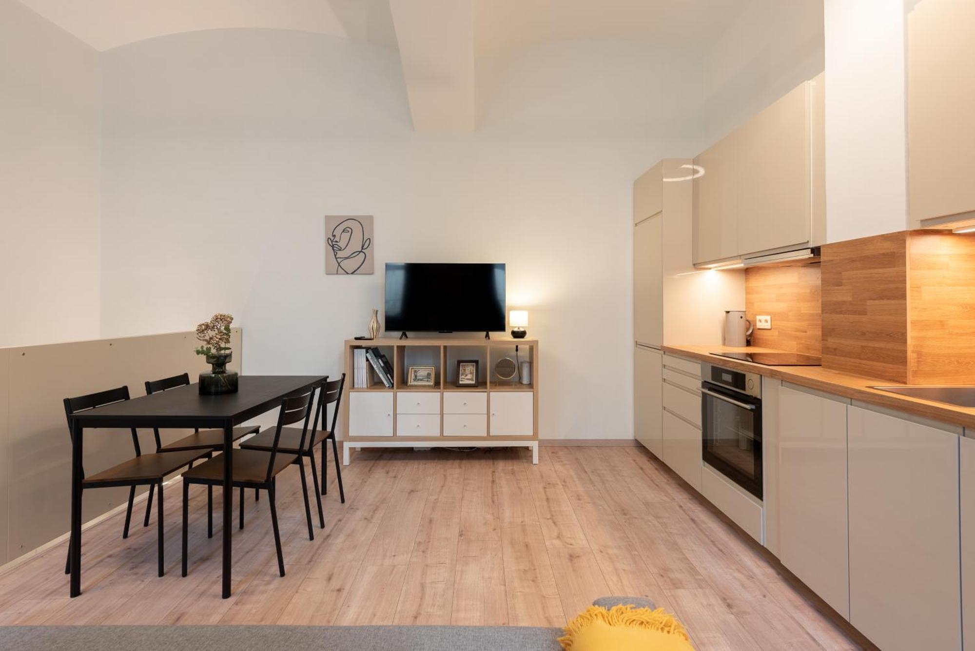 Eclectic And Design Duplex In דירה פראג
